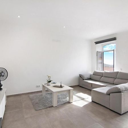 Traditional 3 Bedroom Apartment Alte Exterior photo